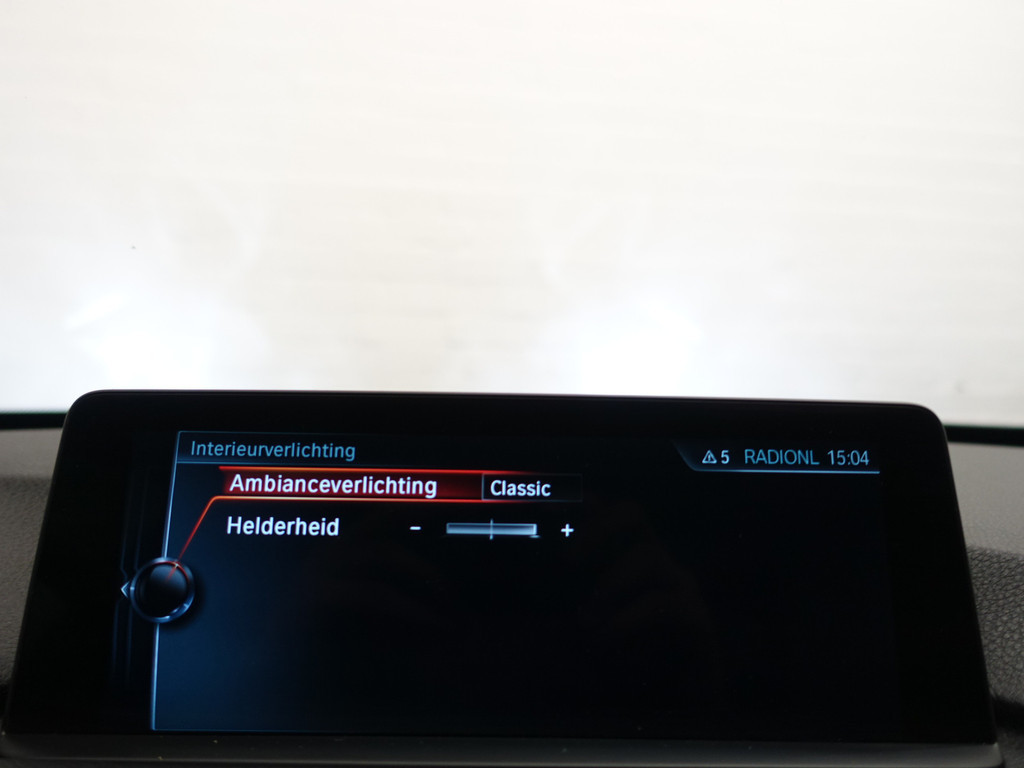 
BMW 3-serie 330e Individual M Sport Aut- Xenon Led, sfeerverlichting, Park Assist, Navi, Lane Assist vol									