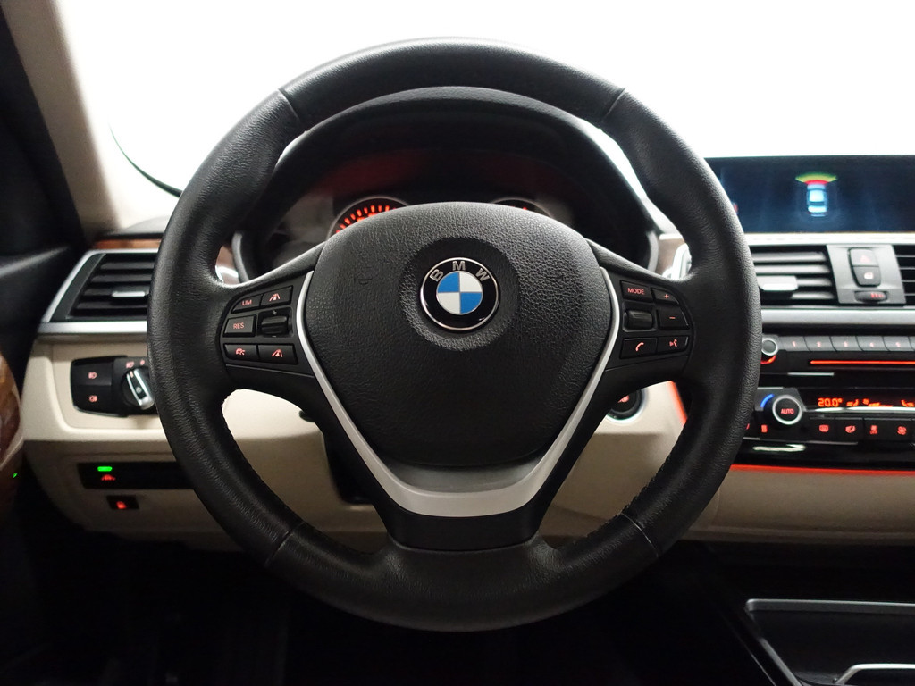 
BMW 3-serie 330e Individual M Sport Aut- Xenon Led, sfeerverlichting, Park Assist, Navi, Lane Assist vol									