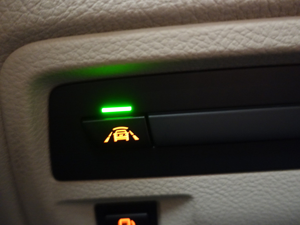 
BMW 3-serie 330e Individual M Sport Aut- Xenon Led, sfeerverlichting, Park Assist, Navi, Lane Assist vol									