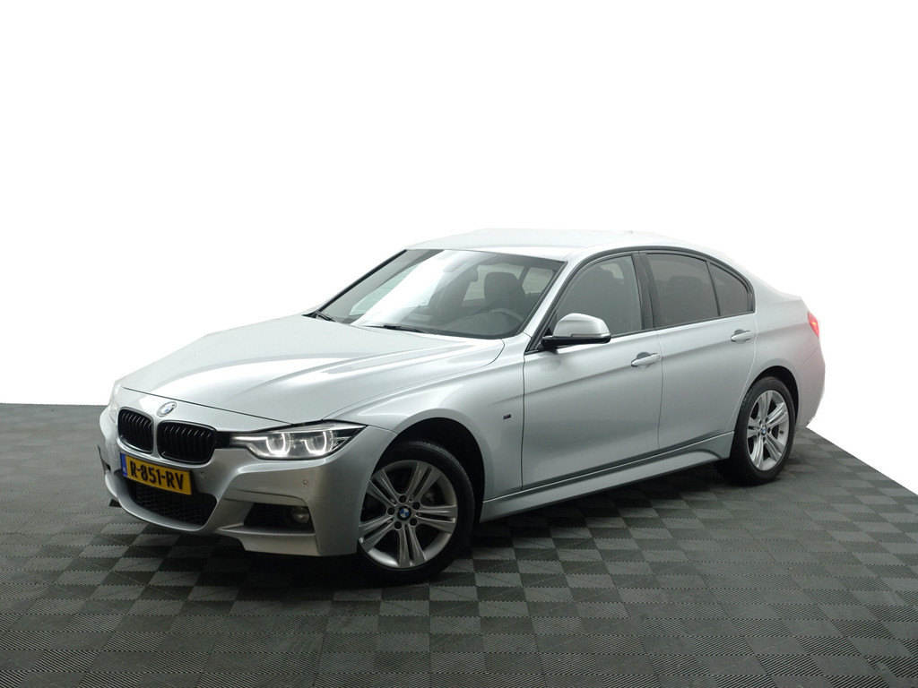 
								BMW 3-serie 320i xDrive 250pk M Performance Aut- Xenon Led, Park Assist, Dynamic Select, Stoelverwarming, Clima vol									