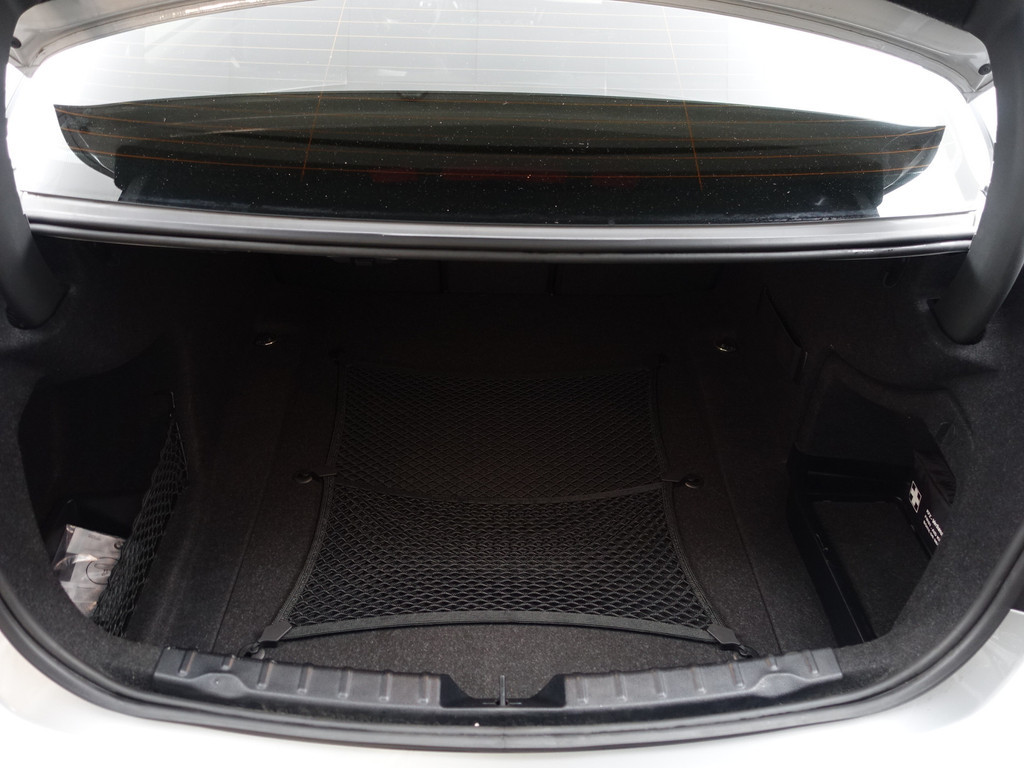 
								BMW 3-serie 320i xDrive 250pk M Performance Aut- Xenon Led, Park Assist, Dynamic Select, Stoelverwarming, Clima vol									