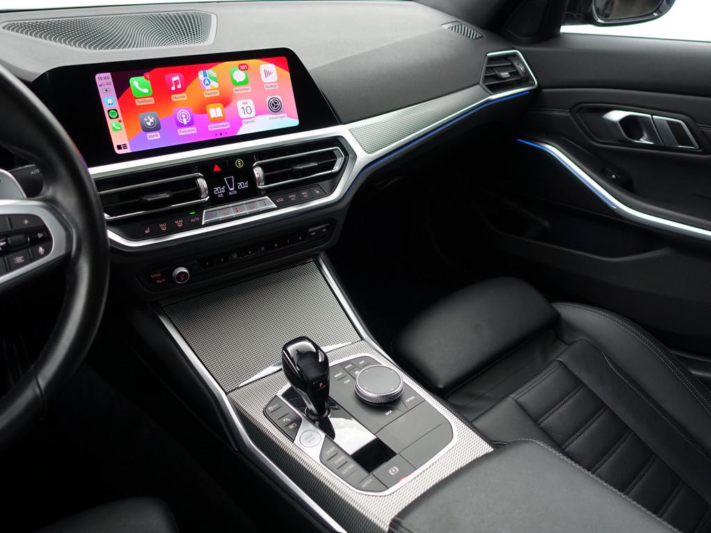 
BMW 3-serie 320e M Performance Aut- Schuifdak, CarPlay, Sfeerverlichting, Standkachel, Xenon Led, Park Assist vol									