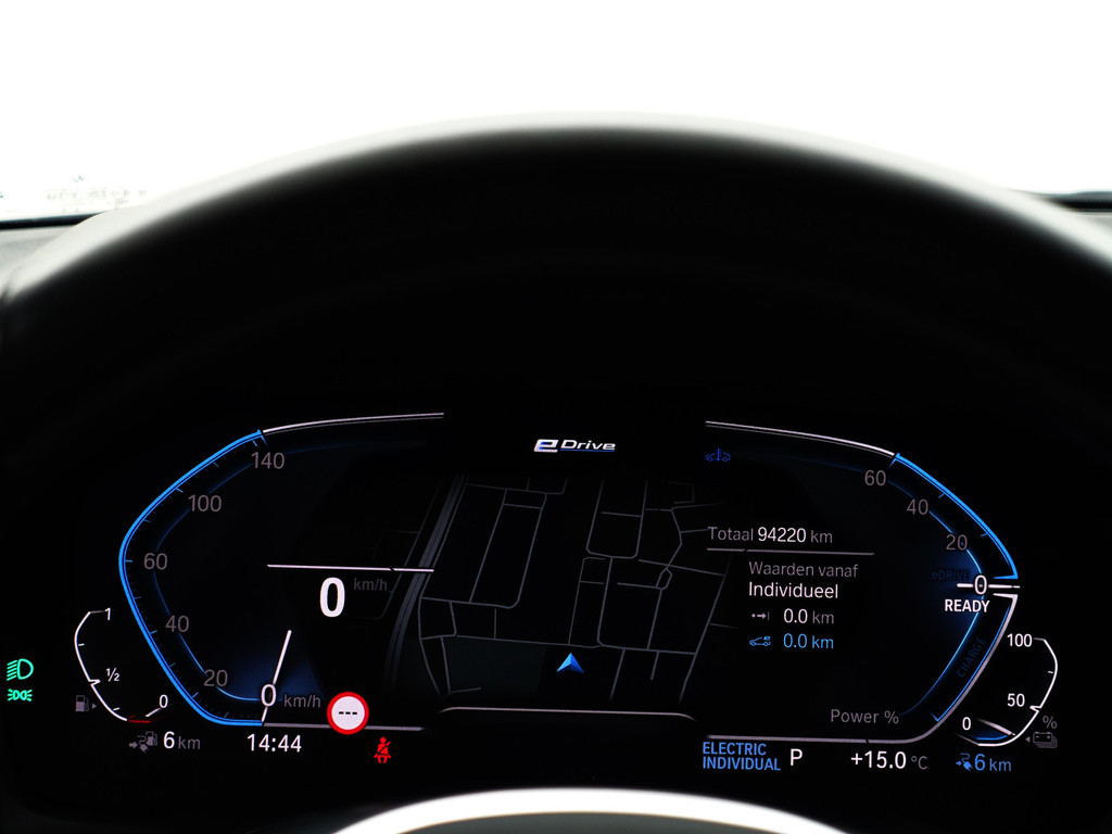 
BMW 3-serie 320e M Performance Aut- Schuifdak, CarPlay, Sfeerverlichting, Standkachel, Xenon Led, Park Assist vol									