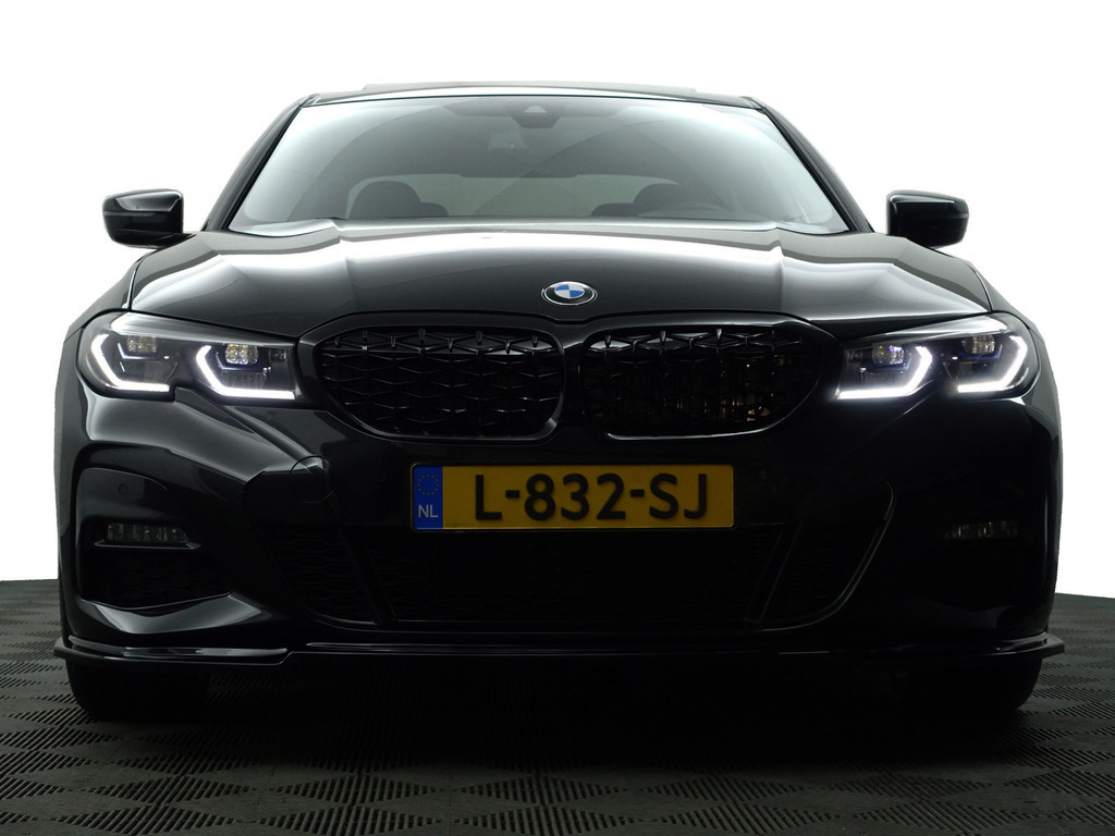 
BMW 3-serie 320e M Performance Aut- Schuifdak, CarPlay, Sfeerverlichting, Standkachel, Xenon Led, Park Assist vol									
