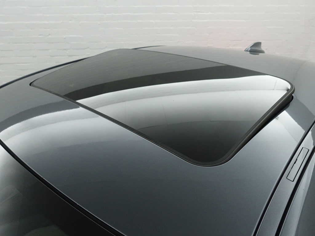 
BMW 3-serie 330e M Performance Aut- Schuifdak, Harman Kardon, Head Up, Lane Assist, 360 Camera, Sfeerverlichting, Xenon Led vol									