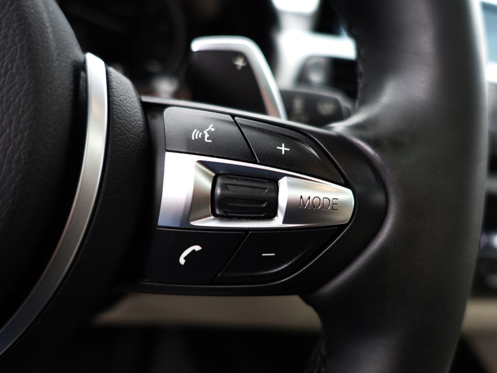 
BMW 3-serie 330e M Performance Aut- Schuifdak, Harman Kardon, Head Up, Lane Assist, 360 Camera, Sfeerverlichting, Xenon Led vol									