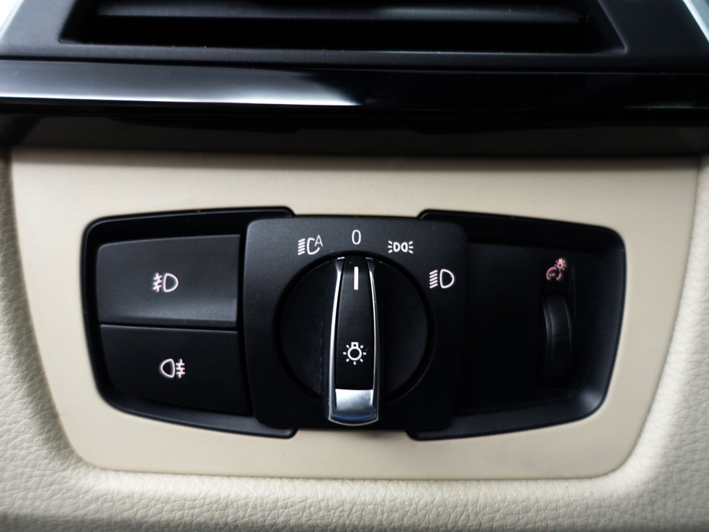 
BMW 3-serie 330e M Performance Aut- Schuifdak, Harman Kardon, Head Up, Lane Assist, 360 Camera, Sfeerverlichting, Xenon Led vol									