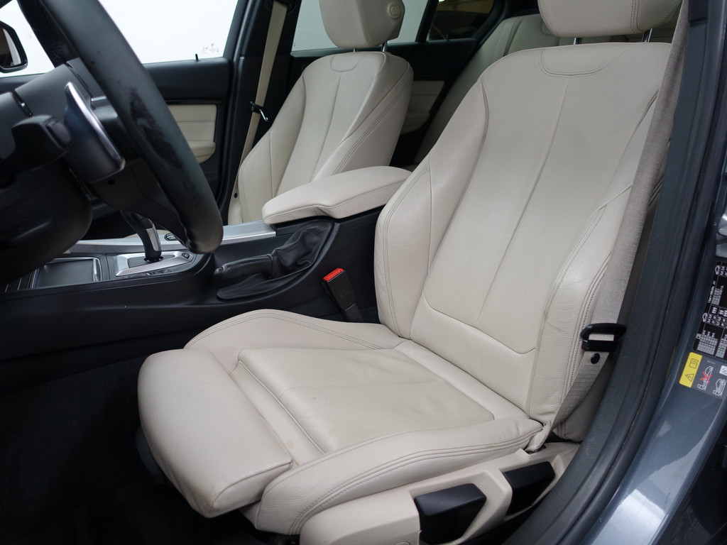 
BMW 3-serie 330e M Performance Aut- Schuifdak, Harman Kardon, Head Up, Lane Assist, 360 Camera, Sfeerverlichting, Xenon Led vol									