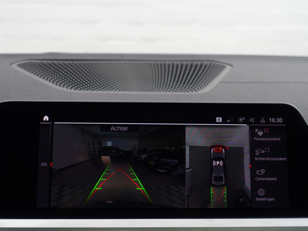 
BMW 3-serie 330e M Sport Aut- Schuifdak, Harman Kardon, Head Up, Sfeerverlichting, 360 Camera, Carplay vol									