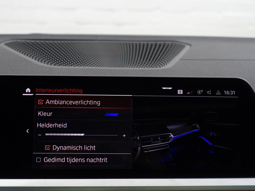 
BMW 3-serie 330e M Sport Aut- Schuifdak, Harman Kardon, Head Up, Sfeerverlichting, 360 Camera, Carplay vol									