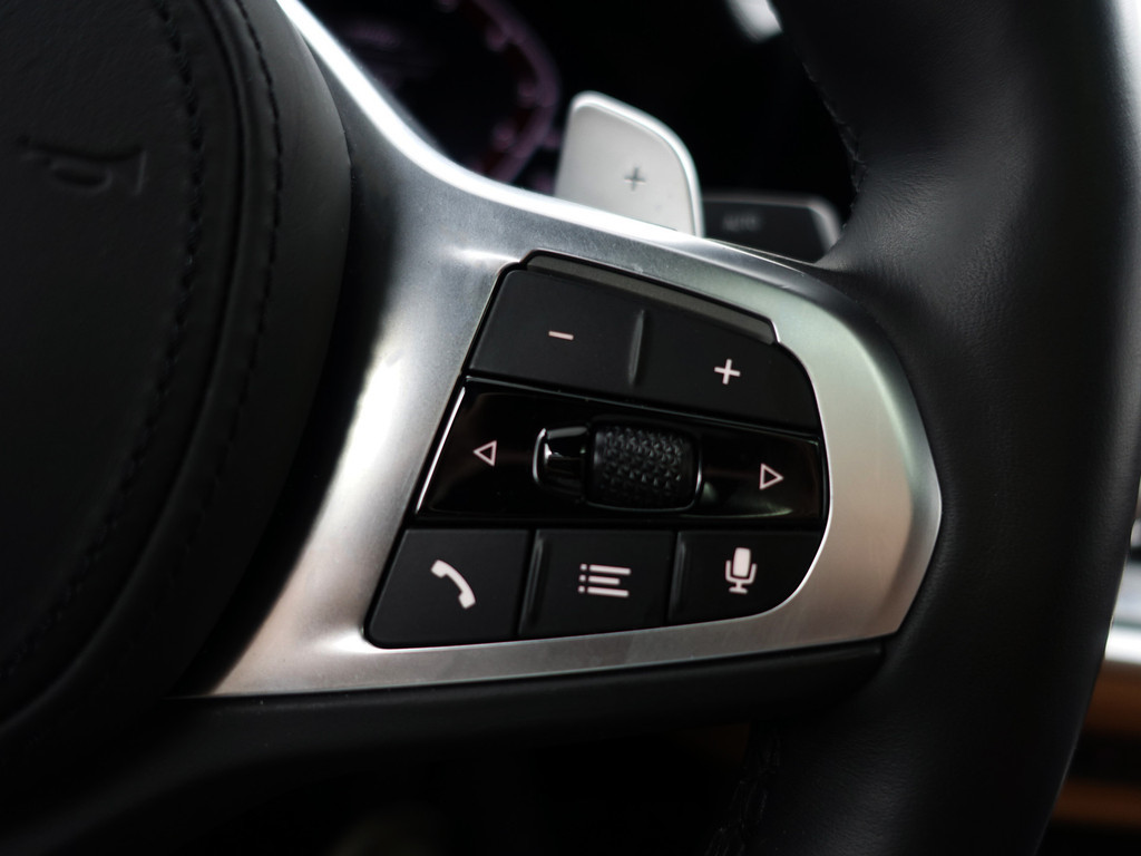 
BMW 3-serie 330e M Sport Aut- Schuifdak, Harman Kardon, Head Up, Sfeerverlichting, 360 Camera, Carplay vol									