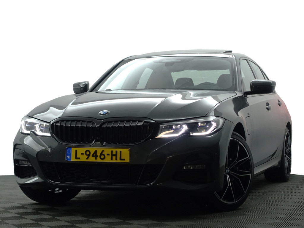
BMW 3-serie 330e M Sport Aut- Schuifdak, Harman Kardon, Head Up, Sfeerverlichting, 360 Camera, Carplay vol									