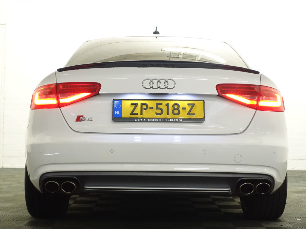 
Audi S4 3.0 TFSI Quattro 334pk Black Optic Aut- Schuifdak, Sport Interieur, Carbon Pakket, Memory Seats, Park Assist, Dynamic Select vol									