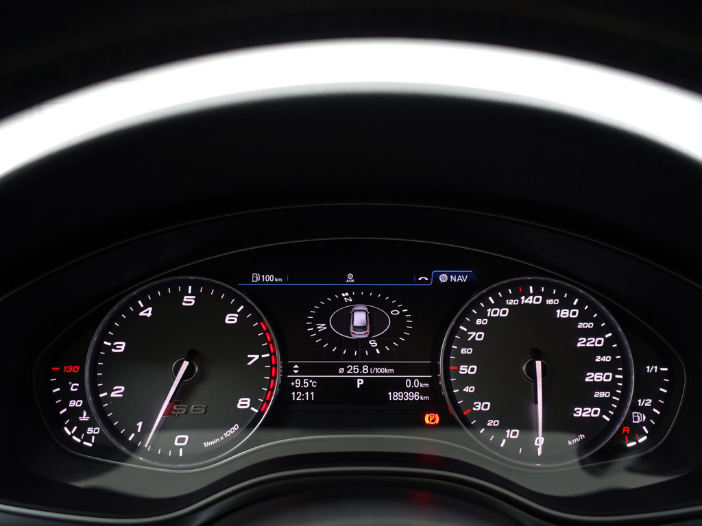 
Audi S6 Avant 4.0 TFSI Performance Quattro Pro Line Plus- Ceramic remmen, Carbon, Design Interieur, Head Up, Xenon Led, Memory vol									
