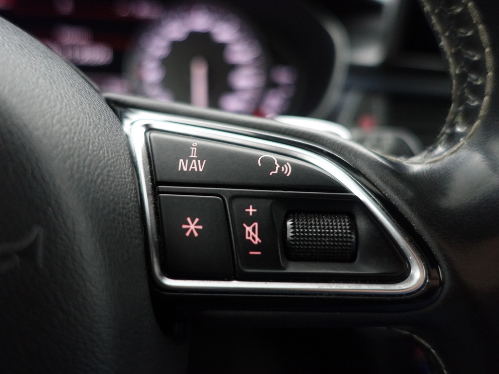 
Audi S6 Avant 4.0 TFSI Performance Quattro Pro Line Plus- Ceramic remmen, Carbon, Design Interieur, Head Up, Xenon Led, Memory vol									