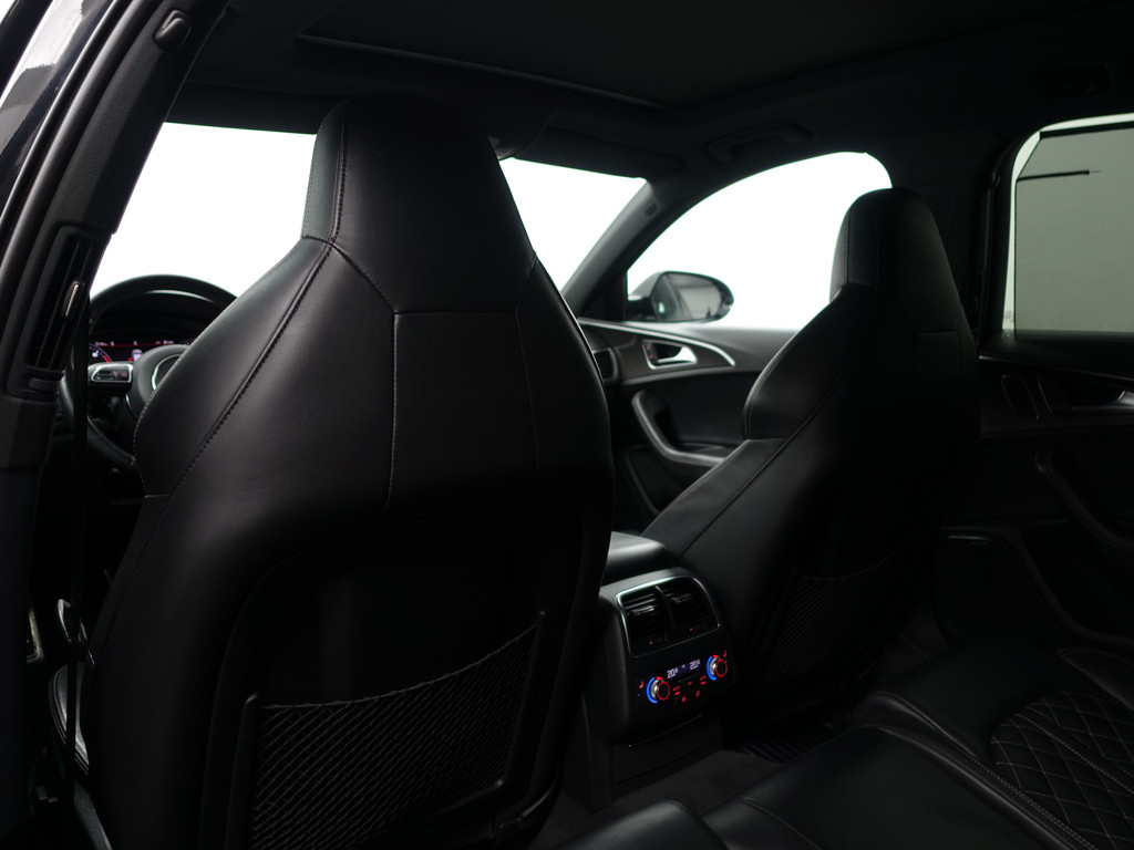 
Audi S6 Avant 4.0 TFSI Performance Quattro Pro Line Plus- Ceramic remmen, Carbon, Design Interieur, Head Up, Xenon Led, Memory vol									