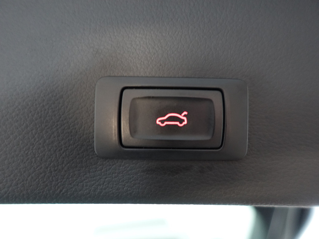 
Audi S6 Avant 4.0 TFSI Performance Quattro Pro Line Plus- Ceramic remmen, Carbon, Design Interieur, Head Up, Xenon Led, Memory vol									