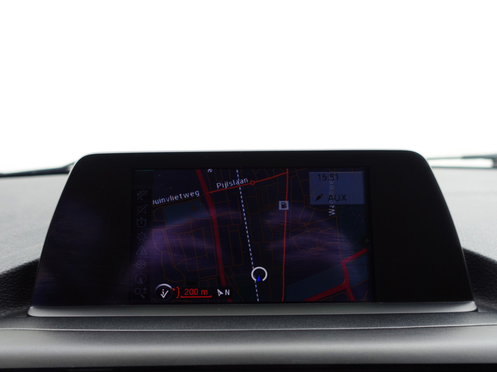 
BMW 1-serie 118i M Sport- Schuifdak, Xenon Led, Leder Sport Interieur, Carbon Pakket, Park Assist vol									