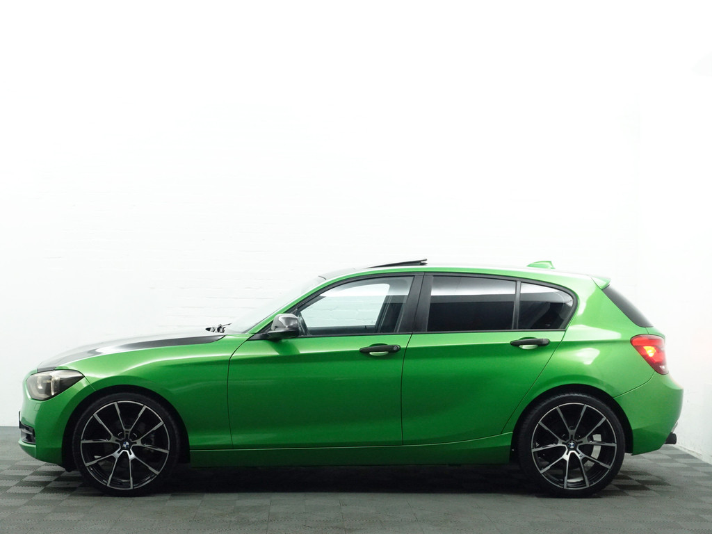 
BMW 1-serie 118i M Sport- Schuifdak, Xenon Led, Leder Sport Interieur, Carbon Pakket, Park Assist vol									