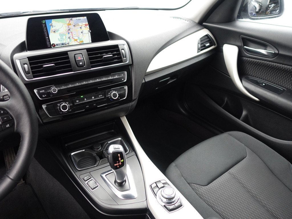 
BMW 1-serie 116d High Executive Aut- NAP 60 DKM, Navi, Led, Clima, Cruise, Dynamic Select, Keyless vol									