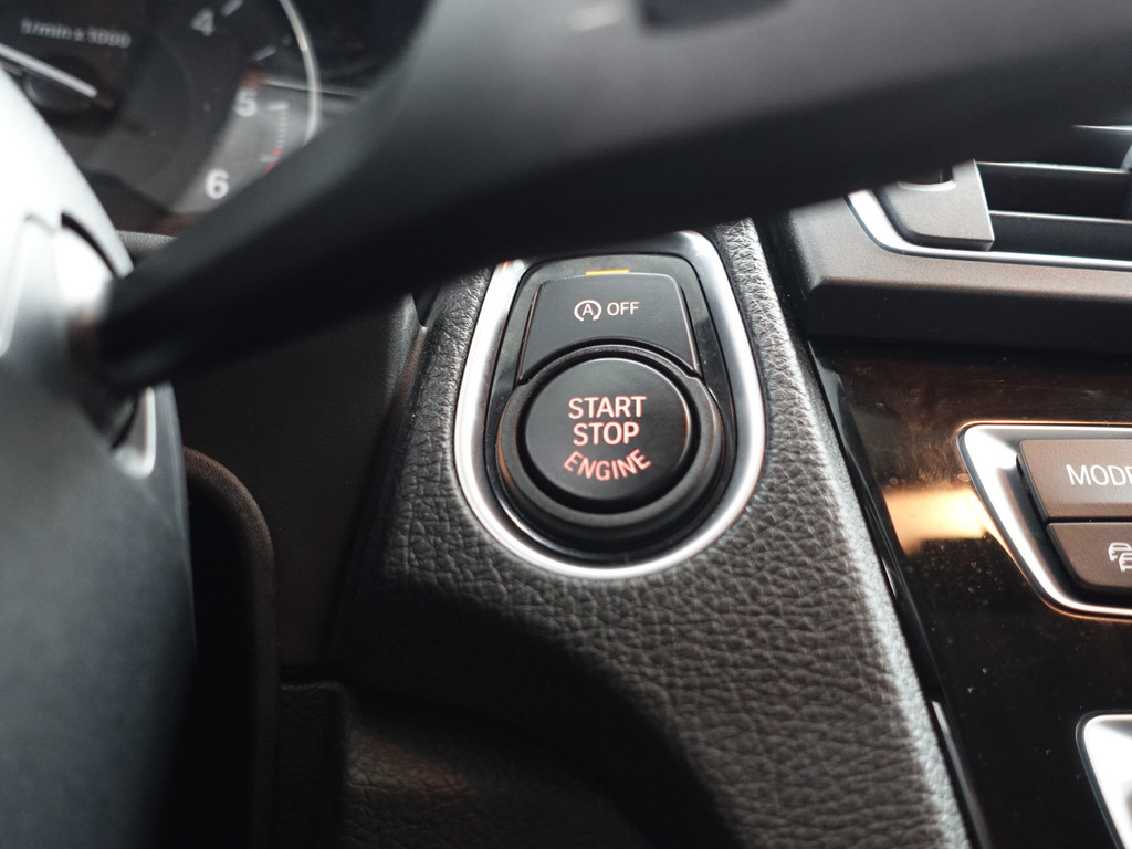 
BMW 1-serie 116d High Executive Aut- NAP 60 DKM, Navi, Led, Clima, Cruise, Dynamic Select, Keyless vol									