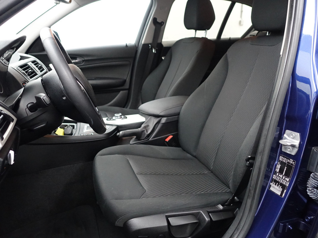 
BMW 1-serie 116d High Executive Aut- NAP 60 DKM, Navi, Led, Clima, Cruise, Dynamic Select, Keyless vol									