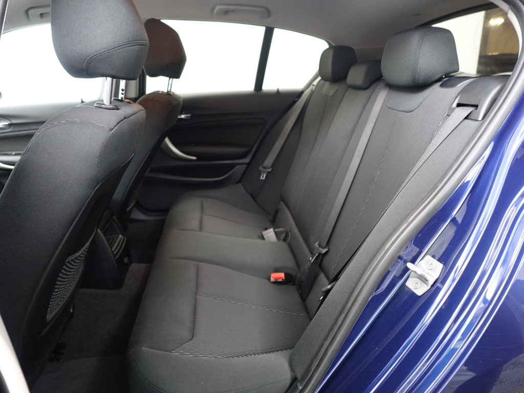 
BMW 1-serie 116d High Executive Aut- NAP 60 DKM, Navi, Led, Clima, Cruise, Dynamic Select, Keyless vol									