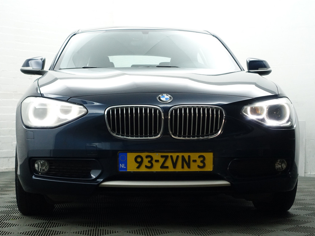 
BMW 1-serie 116i High Executive Sport- Xenon Led, Park Assist, Sport Interieur, Sfeerverlichting, Dynamic Select vol									
