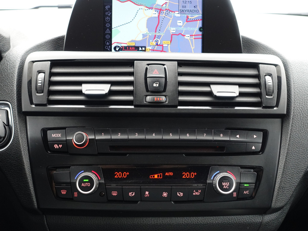 
								BMW 1-serie 116i High Executive Aut- Xenon Led, Park Assist, Dynamic Select, Navi, Clima, Cruise vol									