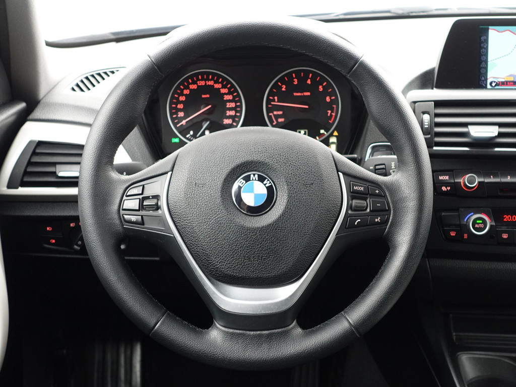 
								BMW 1-serie 116i High Executive Aut- Xenon Led, Park Assist, Dynamic Select, Navi, Clima, Cruise vol									