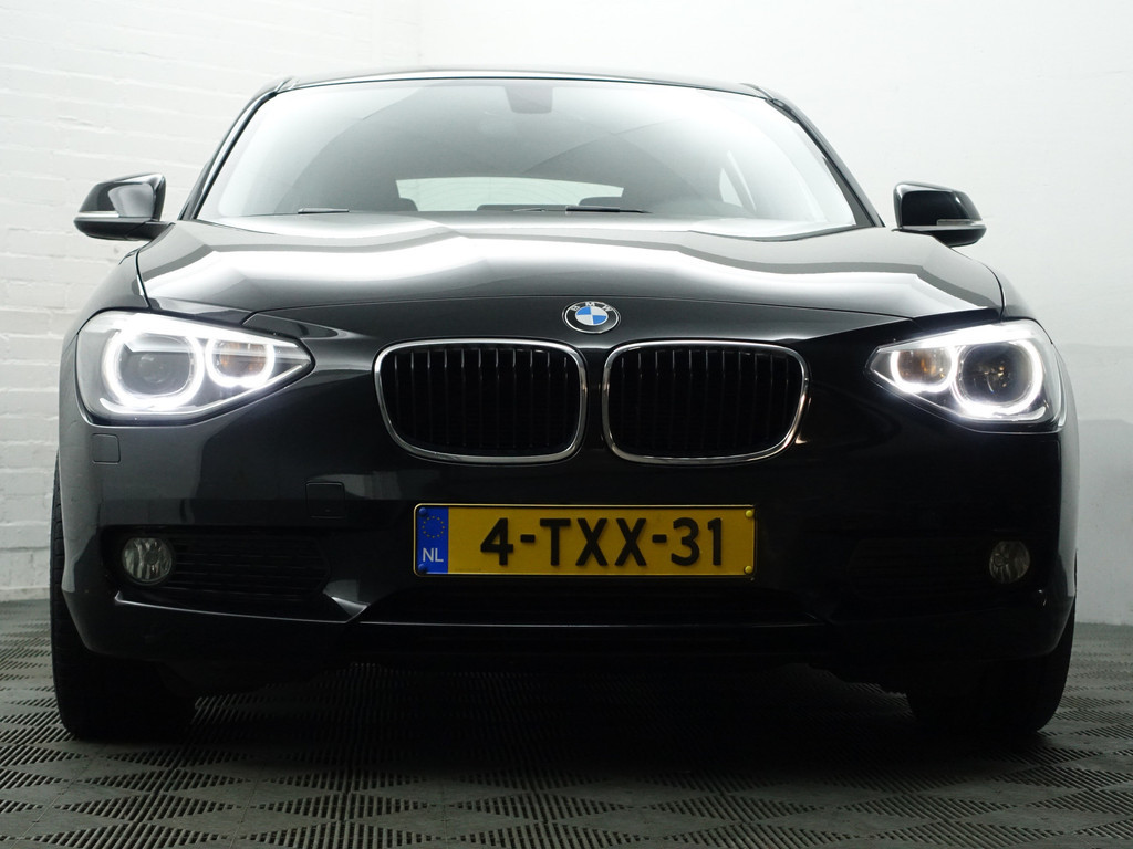 
								BMW 1-serie 116i High Executive Aut- Xenon Led, Park Assist, Dynamic Select, Navi, Clima, Cruise vol									