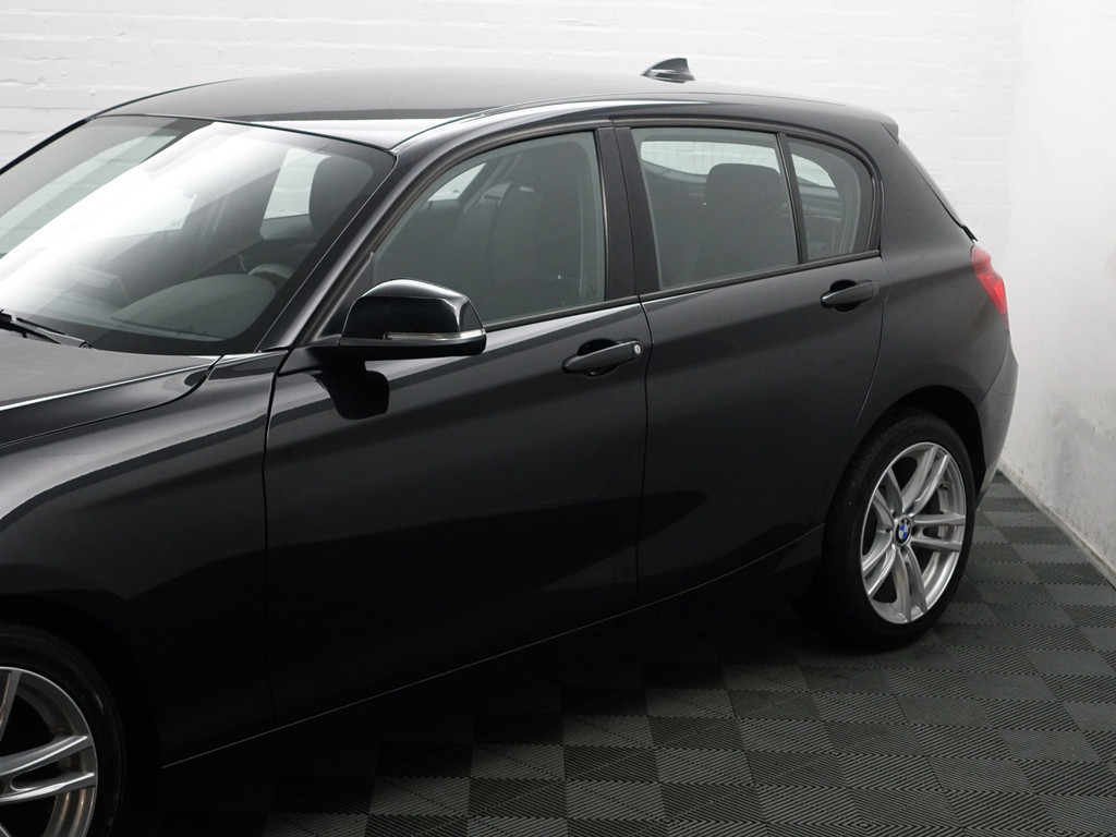 
								BMW 1-serie 116i High Executive Aut- Xenon Led, Park Assist, Dynamic Select, Navi, Clima, Cruise vol									