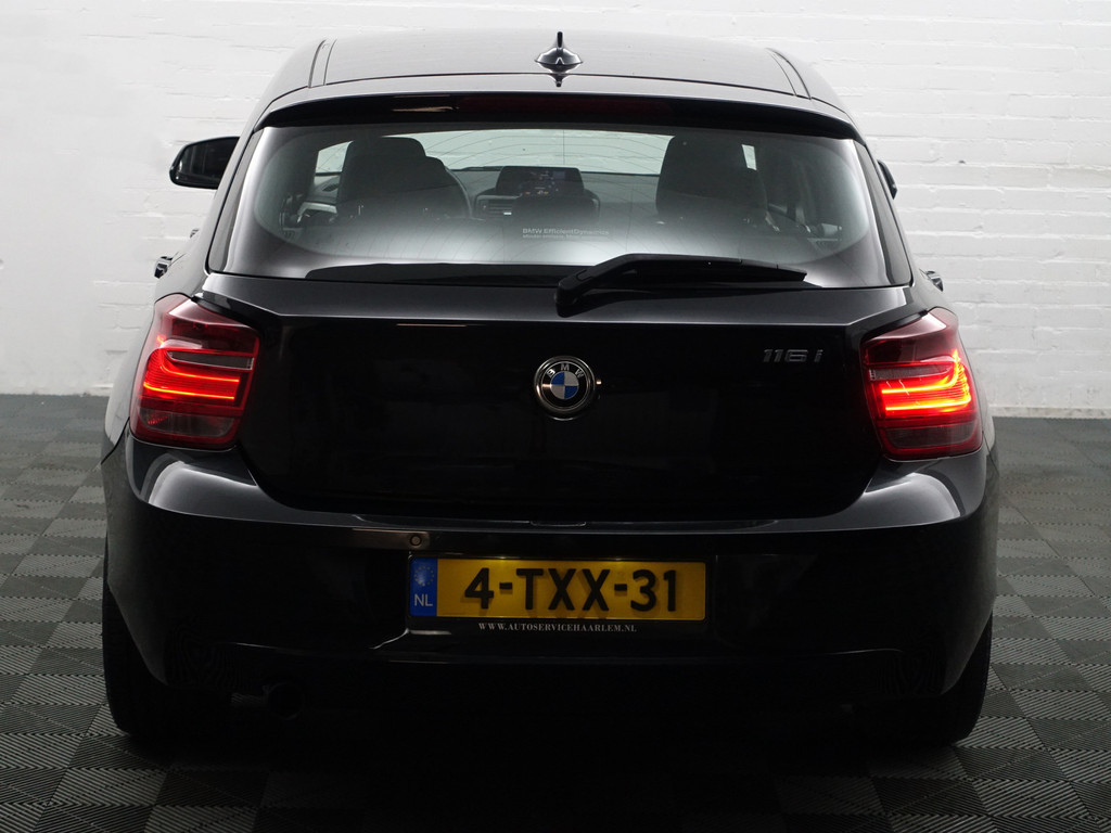 
								BMW 1-serie 116i High Executive Aut- Xenon Led, Park Assist, Dynamic Select, Navi, Clima, Cruise vol									