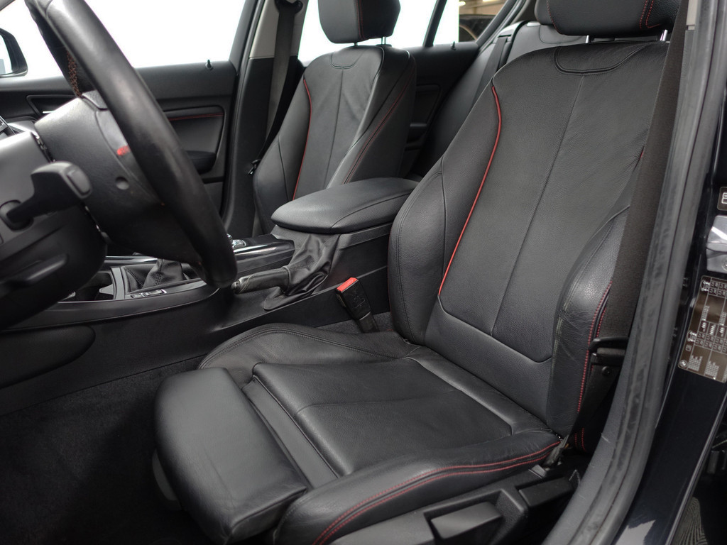 
BMW 1-serie 114i M Sport+ Xenon Led, Sport Leder Interieur, Sfeerverlichting, Park Assist, Clima vol									