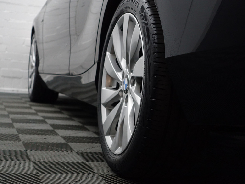 
BMW 1-serie 114i M Sport+ Xenon Led, Sport Leder Interieur, Sfeerverlichting, Park Assist, Clima vol									