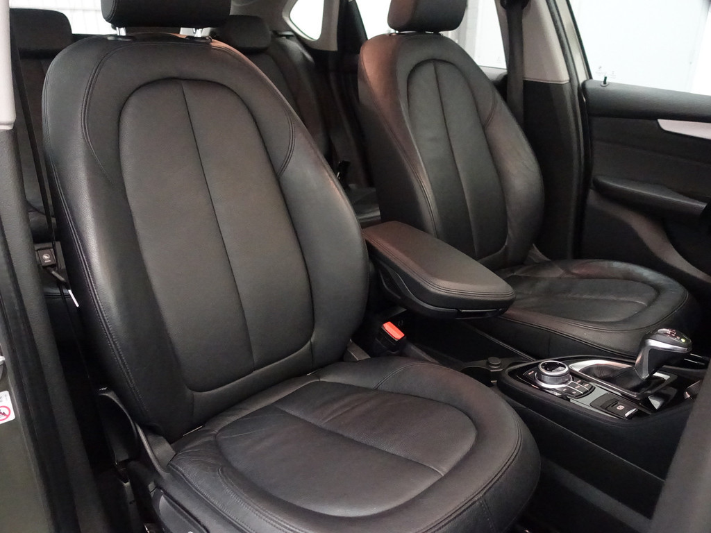 
BMW 2 Serie Active Tourer 225xe iPerformance High Executive Aut- Park Assist, Xenon Led, Leder, Navi, Clima, Dynamic Select vol									