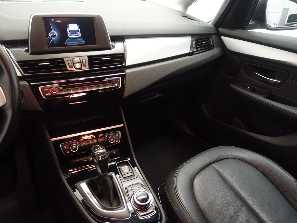 
BMW 2 Serie Active Tourer 225xe iPerformance High Executive Aut- Park Assist, Xenon Led, Leder, Navi, Clima, Dynamic Select vol									