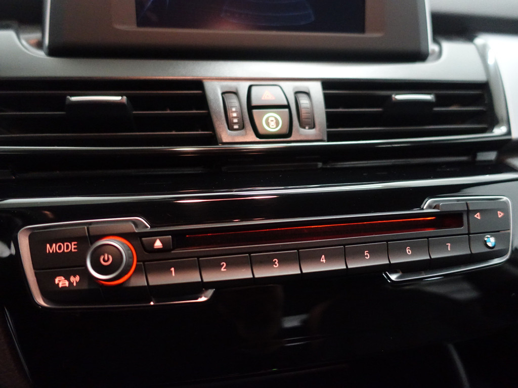 
BMW 2 Serie Active Tourer 225xe iPerformance High Executive Aut- Park Assist, Xenon Led, Leder, Navi, Clima, Dynamic Select vol									