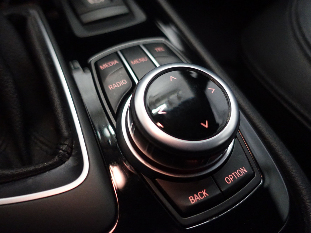 
BMW 2 Serie Active Tourer 225xe iPerformance High Executive Aut- Park Assist, Xenon Led, Leder, Navi, Clima, Dynamic Select vol									