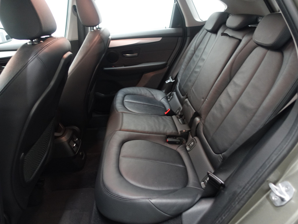 
BMW 2 Serie Active Tourer 225xe iPerformance High Executive Aut- Park Assist, Xenon Led, Leder, Navi, Clima, Dynamic Select vol									