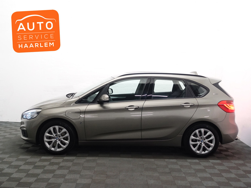 
BMW 2 Serie Active Tourer 225xe iPerformance High Executive Aut- Park Assist, Xenon Led, Leder, Navi, Clima, Dynamic Select vol									