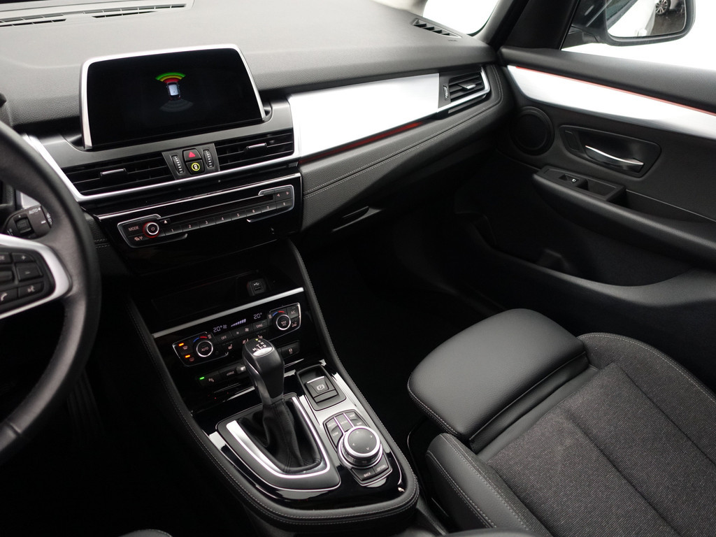 
								BMW 2 Serie Active Tourer 225xe iPerformance High Executive Aut- Xenon Led, Sport Interieur, Park Assist, Virtual Cockpit, Sfeerverlichting vol									