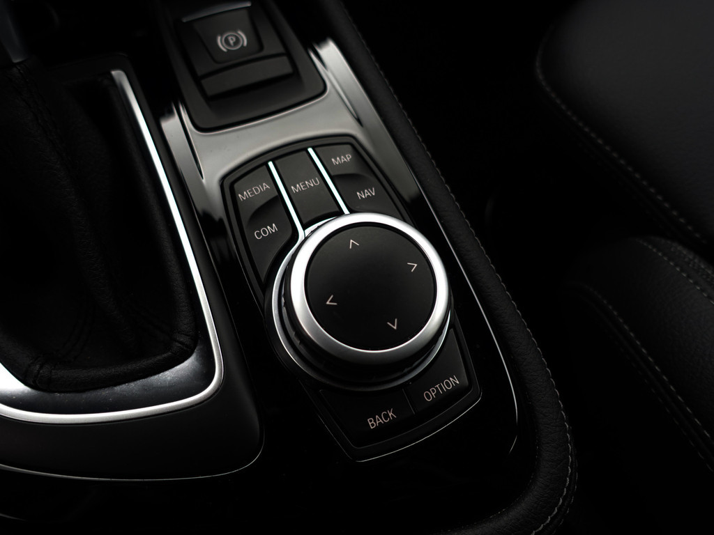 
								BMW 2 Serie Active Tourer 225xe iPerformance High Executive Aut- Xenon Led, Sport Interieur, Park Assist, Virtual Cockpit, Sfeerverlichting vol									