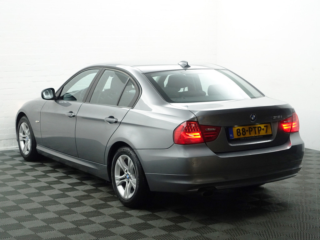 
								BMW 3 Serie 318i High Executive- NAP 103dkm, Dealer Onderhouden, Navi, Park Assist, Xenon vol									