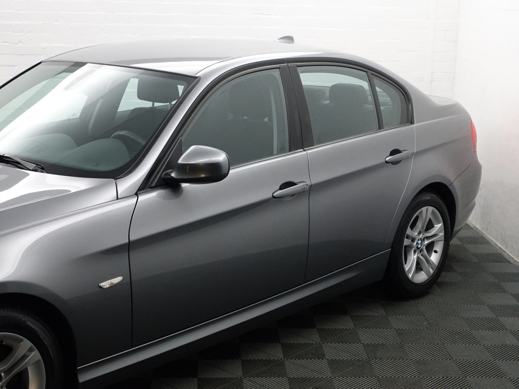 
								BMW 3 Serie 318i High Executive- NAP 103dkm, Dealer Onderhouden, Navi, Park Assist, Xenon vol									