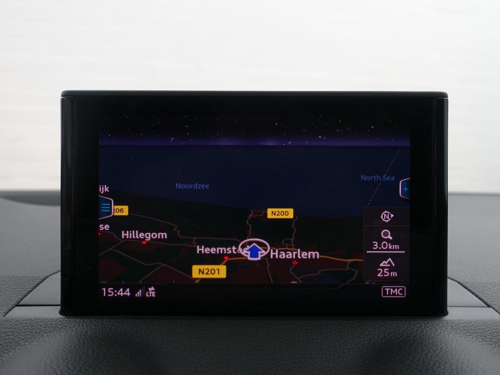 
Audi Q2 1.4 TFSI 150pk S-line Black Optic Aut- Sport Interieur, Navi, Park Assist, Cruise, Trekhaak vol									