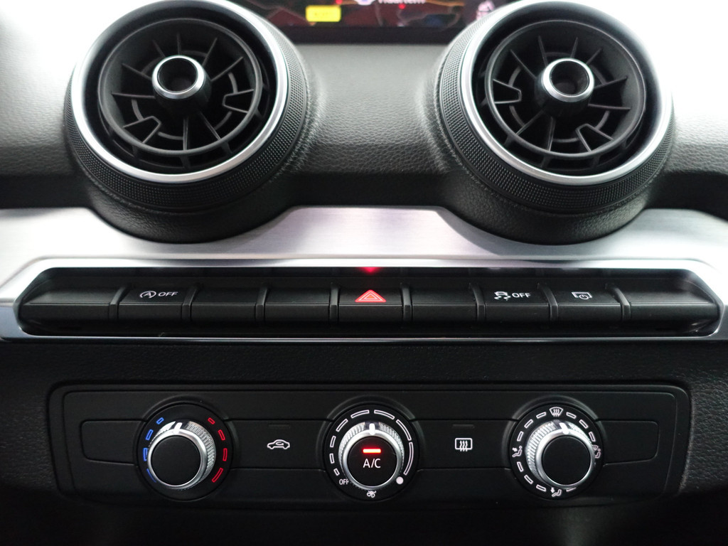 
Audi Q2 1.4 TFSI 150pk S-line Black Optic Aut- Sport Interieur, Navi, Park Assist, Cruise, Trekhaak vol									