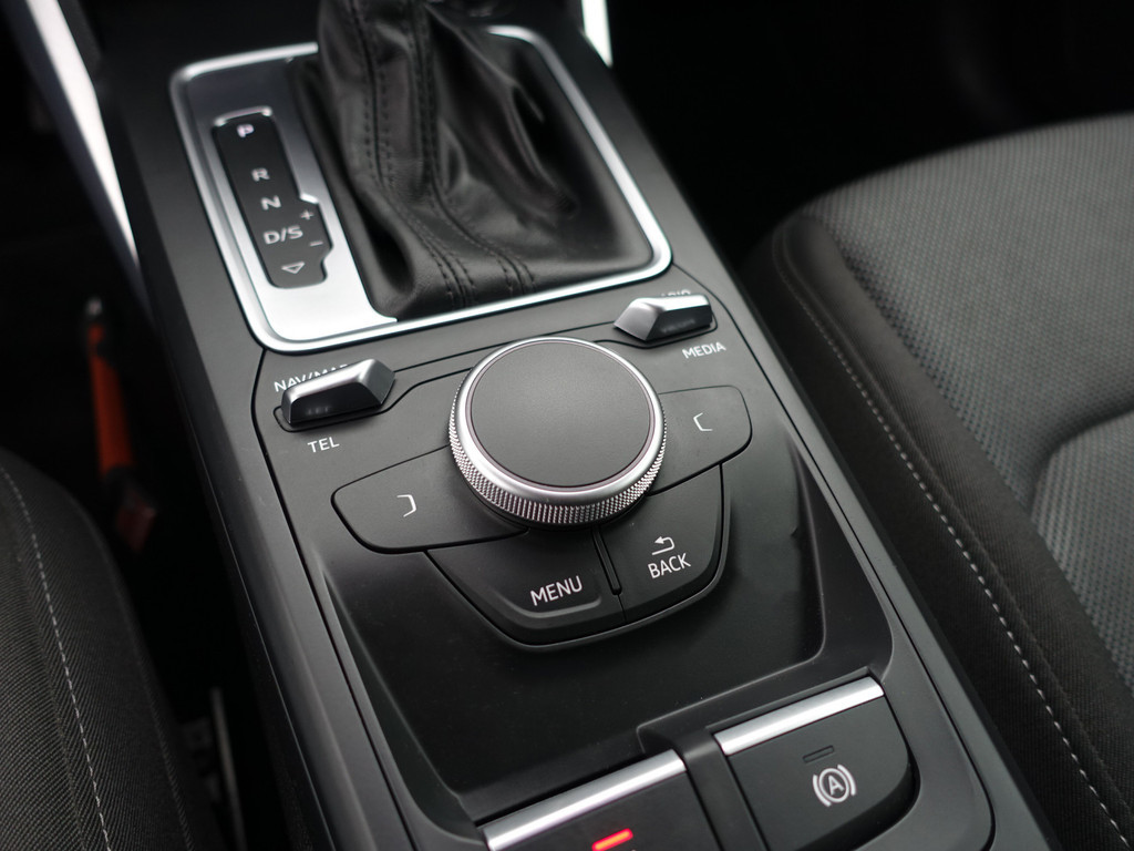 
Audi Q2 1.4 TFSI 150pk S-line Black Optic Aut- Sport Interieur, Navi, Park Assist, Cruise, Trekhaak vol									