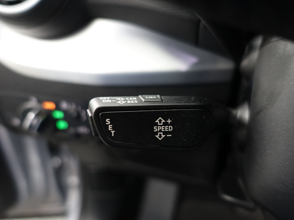 
Audi Q2 1.4 TFSI 150pk S-line Black Optic Aut- Sport Interieur, Navi, Park Assist, Cruise, Trekhaak vol									