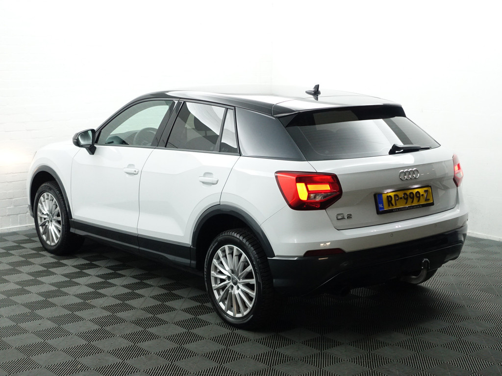 
Audi Q2 1.0 TFSI S-line Aut- Two Tone, Navi, Park Assist, Led, Cruise, Trekhaak vol									